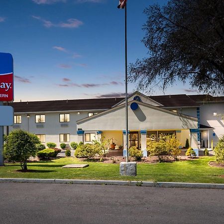 Surestay Plus By Best Western Reading North Екстериор снимка